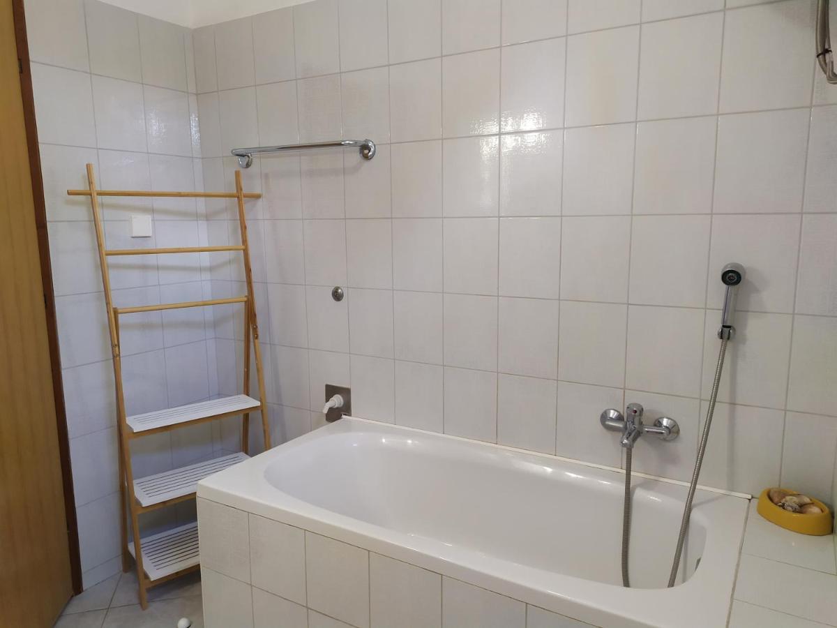 Cozy Apartments Danica Novalja With Terrace - First Floor Екстер'єр фото